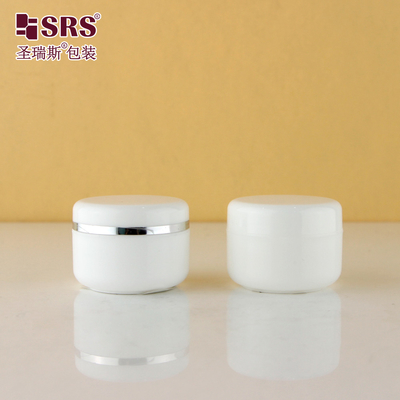 สีขาวฉีด สีที่กําหนดเอง ครีมใบหน้าเปล่า ถังพลาสติก 50 มล กระป๋อง PP