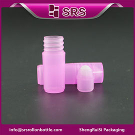 3 มิลลิลิตรของน้ํามันน้ําตาลเปียกบนขวด, น้ํามันฝีปากบนขวด